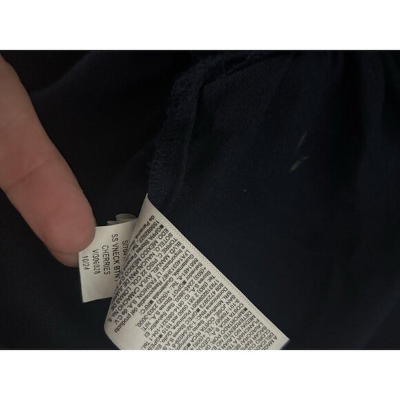 Old Navy V-neck Button Down Crepe Top XL Navy Cherries Flutter Sleeve Smocked - Picture 11 of 12